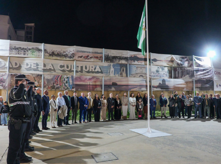 Homenaje en el Día de Andalucía a la vocación de servicio local